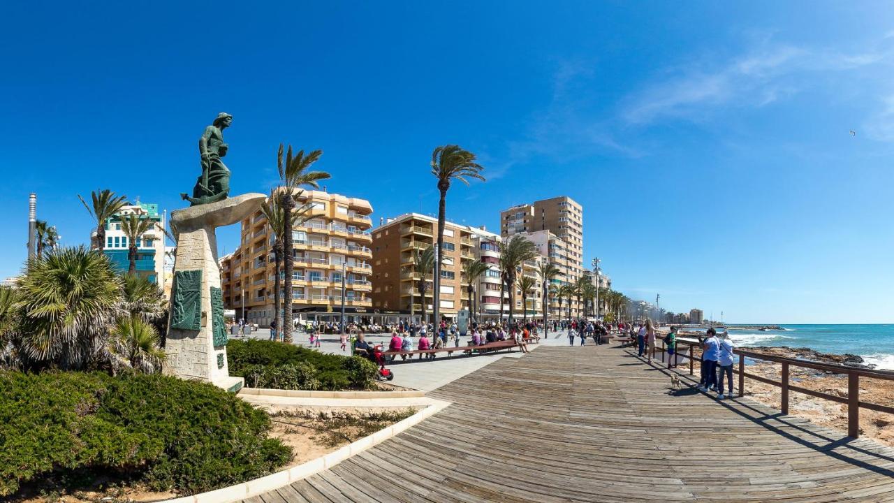 Apartamento Caballero De Rodas Torrevieja Exterior photo